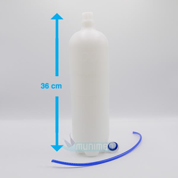 2-DCI butelka wody destylowanej 2000ml z zakretka- uszczelka i wezykiem .jpg